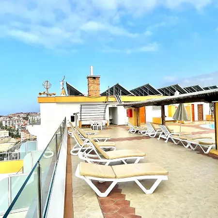 Estudio Familiar Cs, Wifi, Piscina En La Azotea Compartida En Puerto De La Cruz 아파트 푸에르토 드 라 크루즈