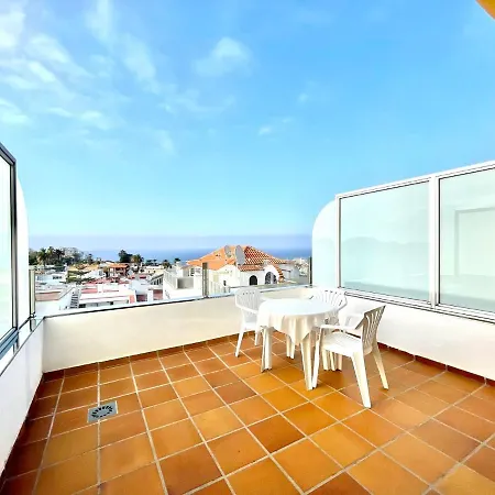 Estudio Familiar Cs, Wifi, Piscina En La Azotea Compartida En Puerto De La Cruz Puerto de la Cruz (Tenerife)