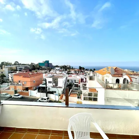 Apartamento Estudio Familiar Cs, Wifi, Piscina En La Azotea Compartida En Puerto De La Cruz *