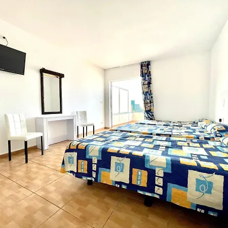 Estudio Familiar Cs, Wifi, Piscina En La Azotea Compartida En Puerto De La Cruz * Puerto de la Cruz (Tenerife)